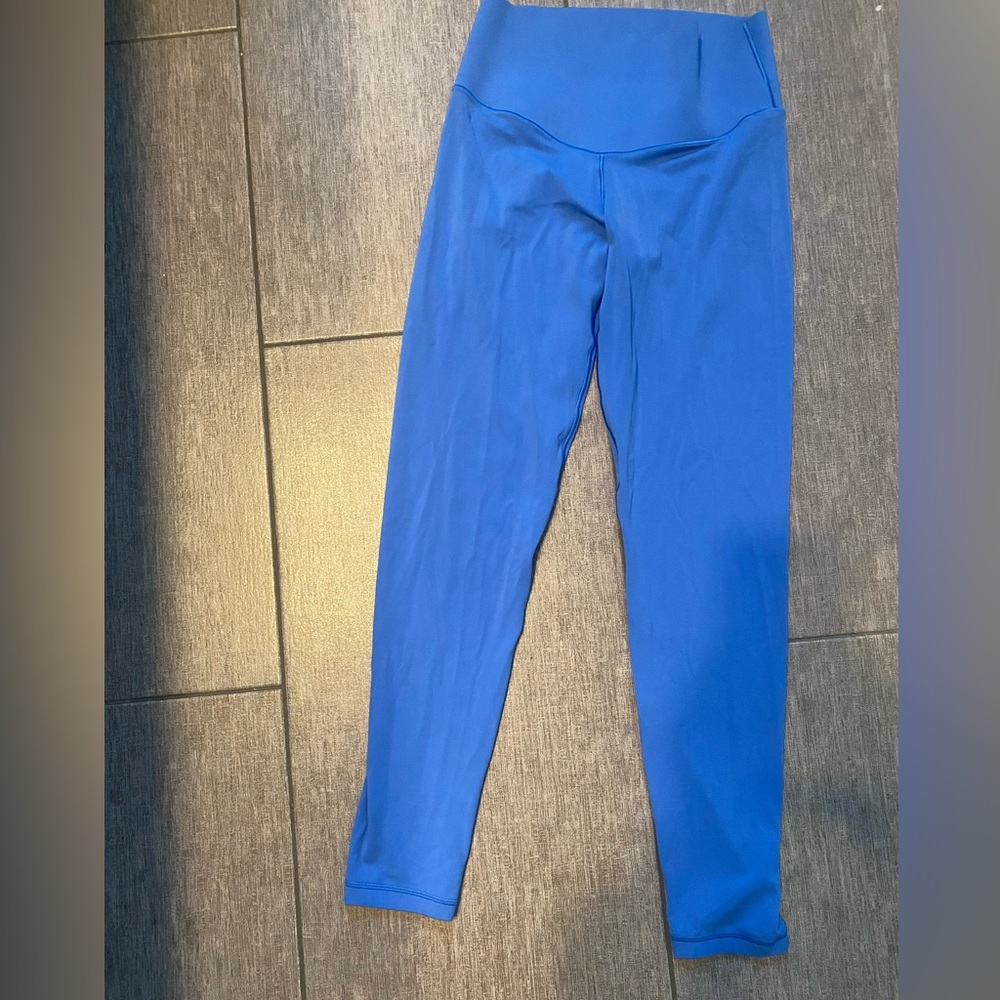 Light blue leggings